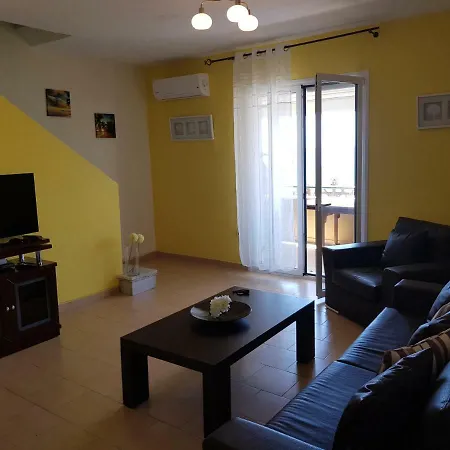 Two Floor Maisonette Aa2g 59 * Глифада